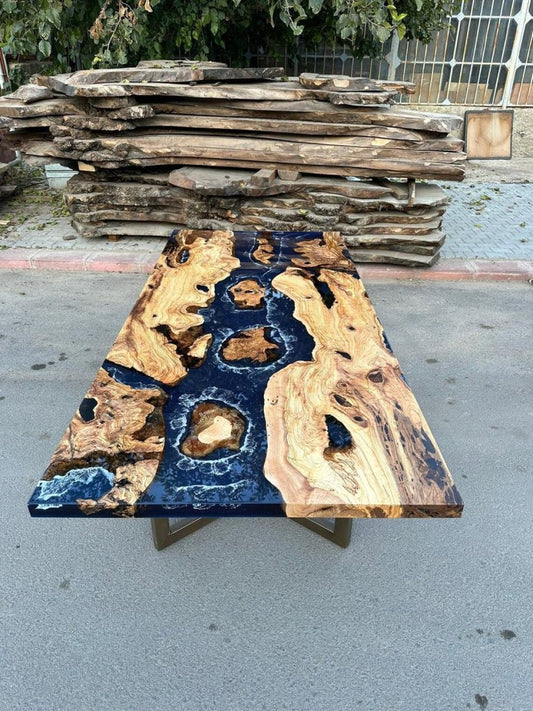 Durability Meets Artistry: The Story Behind Resin Tables’ Strength - resinhomefurniture