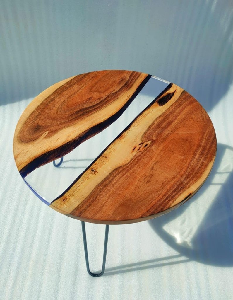 Crystal Clear Epoxy Resin Solid Wood Coffee Table - resinhomefurniture