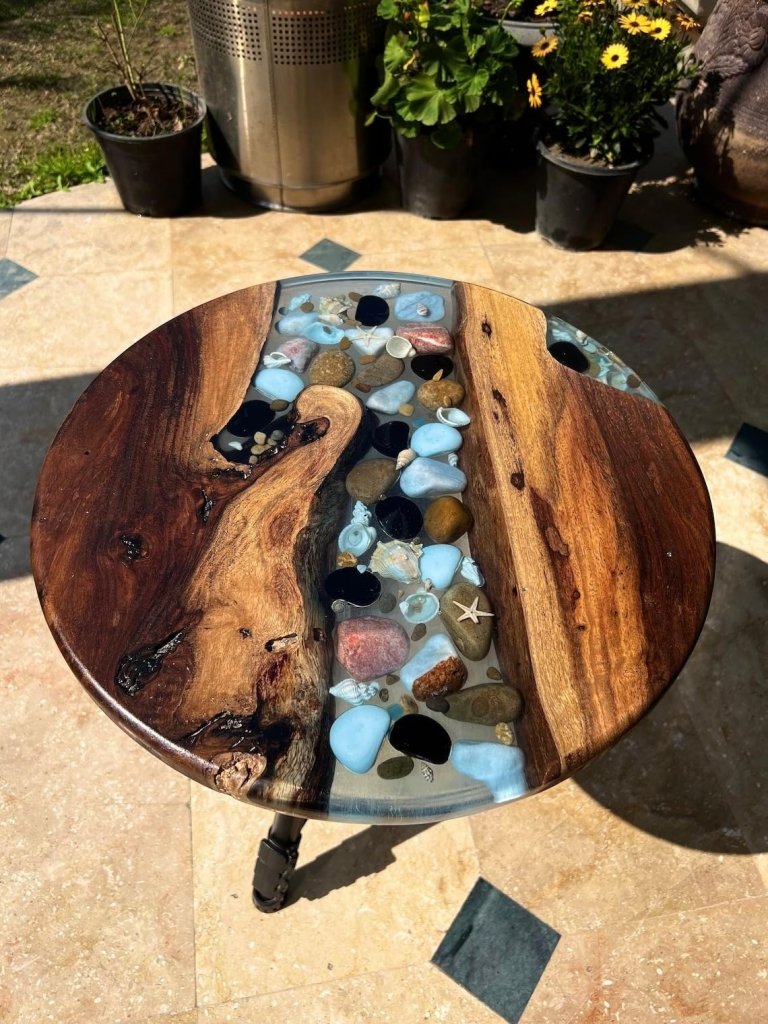 Personalized Round Clear Epoxy Resin with Blue Pebbles Ocean Look Coffee Table Patio Table Console Table Side Table Centre Table Living Room Table - resinhomefurniture