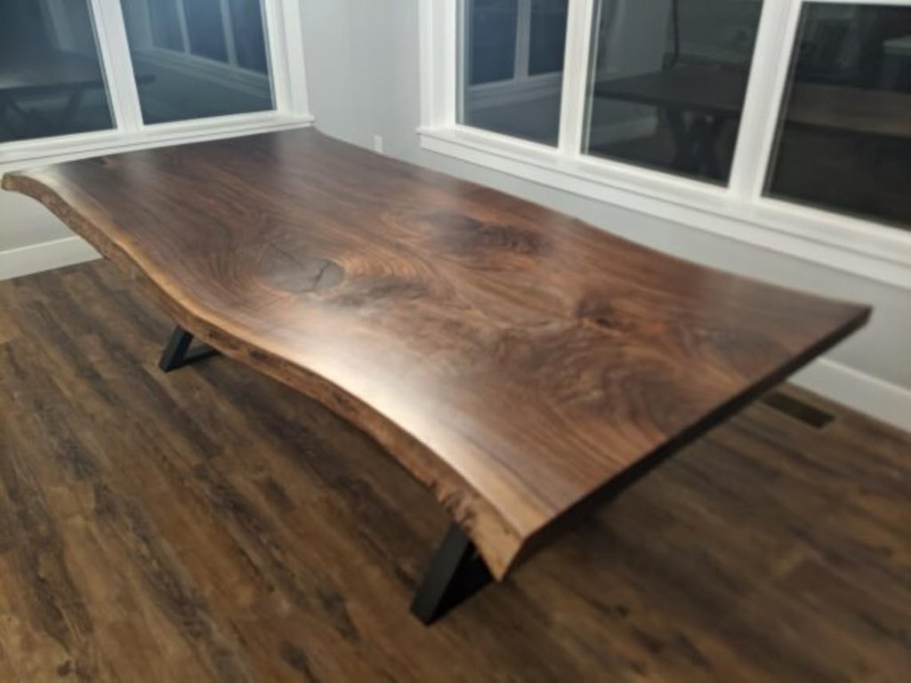 Types of Wooden Live Edge Tables: Bringing Nature’s Beauty into Your Space