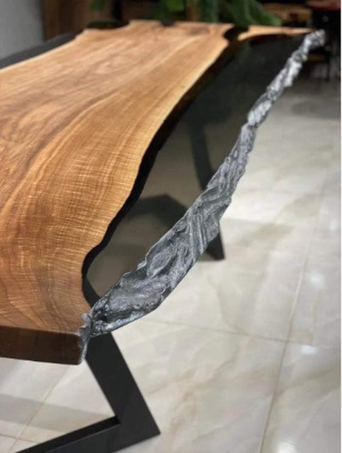 Modern Black Translucent Epoxy Resin Dining Table Coffee Table Kitchen Table Living Room Table Console Table Kitchen Table Patio Table Conference Table End/Side Table