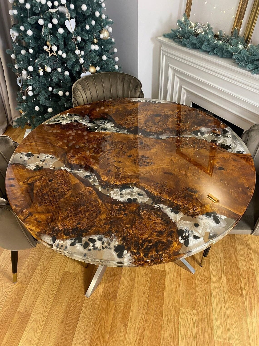 Customized Round Clear Epoxy Resin Dining Table Coffee Table Centre Table Live Edge Table Console Table Living Room Table Study Table Patio Table End/Side Table