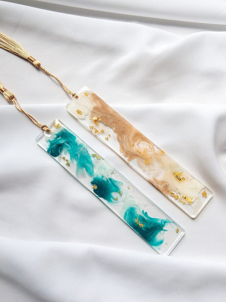 Tuzech Customizable Bookmarks Made of Resin Handmade Gold Touch Bookmarks Presents for Women Kids Students Teachers and Book Lovers