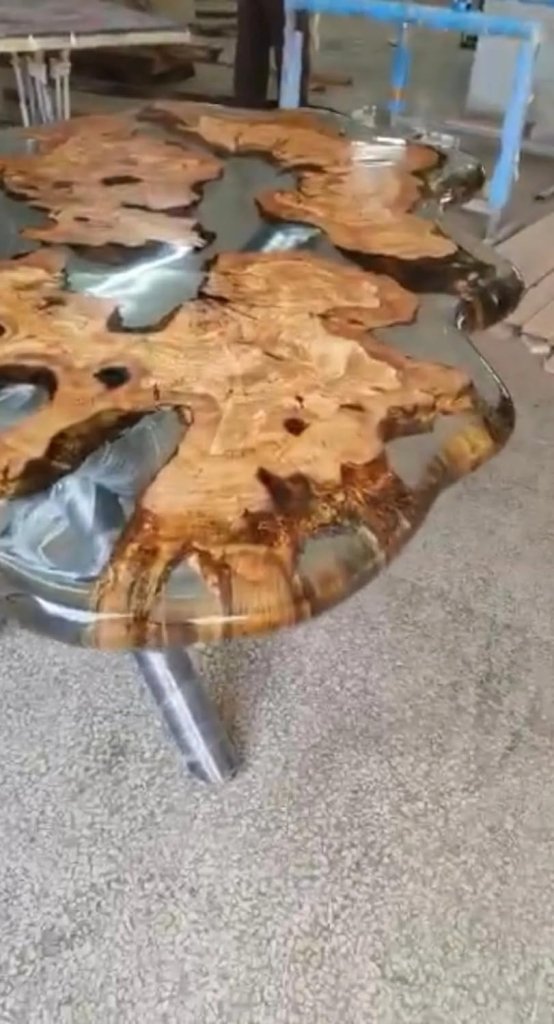glossy - crystal - clear - transparent - epoxy - resin - dining - table - living - room - table - coffee - table - console - table - patio - table - central - table - end - table - side - table - home - decor - resinhomefurniture