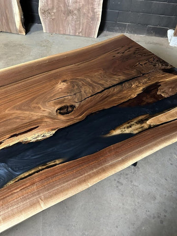 Illuminating Dark Black Epoxy Resin Dining Table Living Room Table Patio Table Coffee Table End/Side Table Bar Counter Table Console Table Kitchen Table Home Décor - resinhomefurniture