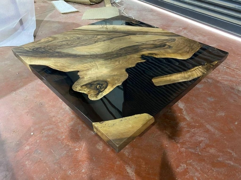 large - indoor - epoxy - resin - dining - table - coffee - table - living - room - table - dark - black - smoke - table - for - 2 - 4 - 6 - 8 - bar - counter - home - decor - side - end - table - luxury - table - resinhomefurniture